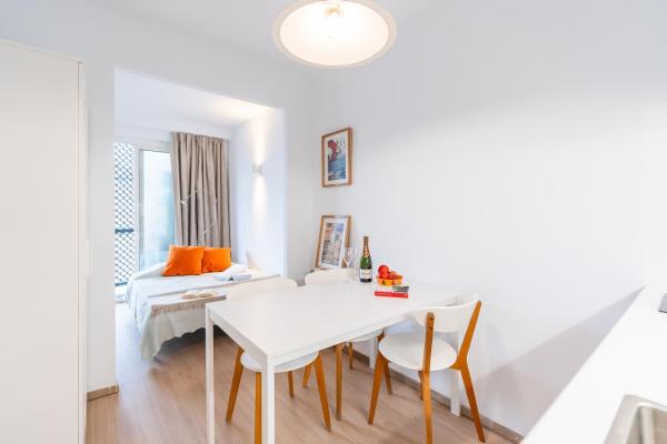 A la foto es mostra l'objecte Loft privado reformado centro Girona 3min AVE situat a la ciutat de Girona.