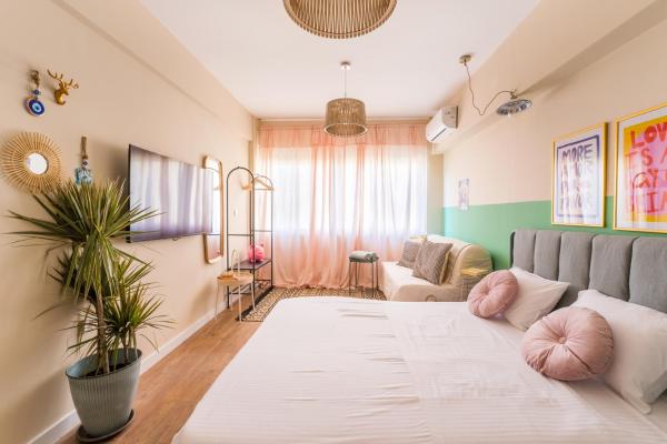 Hellinikos Suite - few steps from Acropolis, Ateny