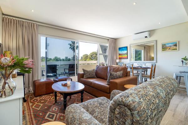 Paarl - The Heart Of The Cape Winelands - Paarl