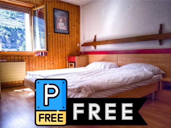 Na foto é possível ver o objeto Hotel du Stand localizado na cidade de Martigny-Ville.