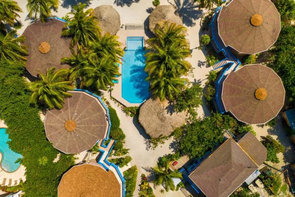 White Sands Cove G04- Partial Ocean View 1 BR by Stay Floreo, San Pedro