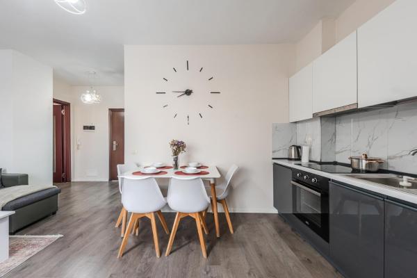 New Boulevard Condo / 10' walk from Tirana Center, Tirana