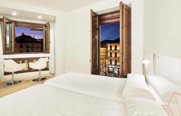 AMC Granada Hostal, Granada