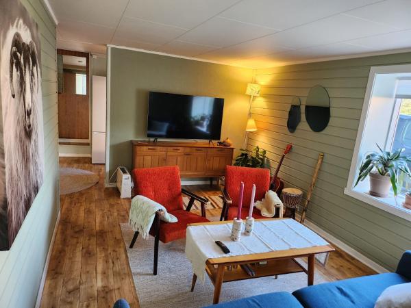 Nella foto è visibile l'oggetto Åsen apartment situato nella città di Vestvågøya.