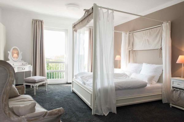 Na zdjęciu widoczny jest obiekt Botanico Finkenrech Hotel&Restaurant położony w mieście Eppelborn.