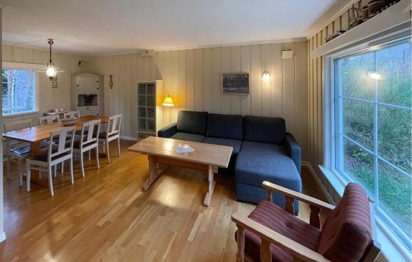 Op de foto is het object 2 Bedroom Stunning Home In Kristiansand te zien, gelegen in de stad Skottevik.