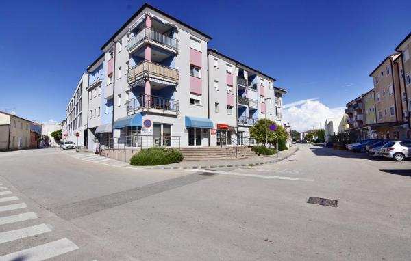 På billedet ses objektet Apartments with WiFi Umag - 23617 beliggende i byen Umag.