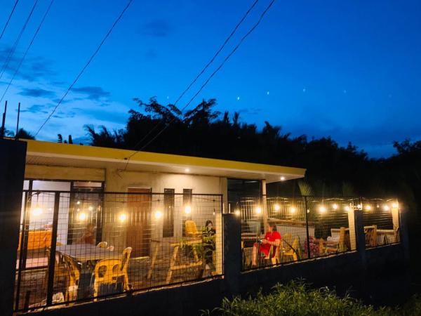 Na zdjęciu widoczny jest obiekt ZEEK'S Cabin 1 położony w mieście Cagwait.