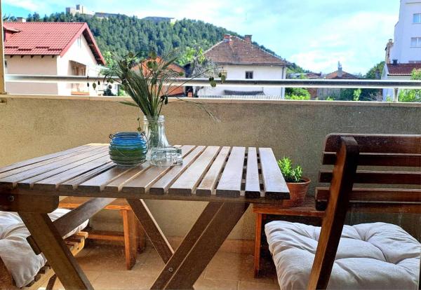 A la foto es mostra l'objecte Samuels view apartment situat a la ciutat de Ohrid.