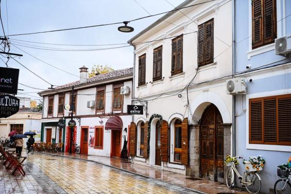 A la foto es mostra l'objecte Mon Ami Boutique Hotel situat a la ciutat de Shkodër.