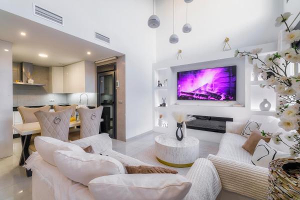Na zdjęciu widoczny jest obiekt Villa White Diamond - Piscine - Plage 10 minutes położony w mieście Daya Nueva.