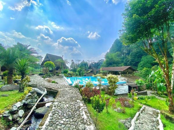 Auf dem Foto ist das Objekt Resort Saung Pakis Bogor in der Stadt Kiarapayung 2 zu sehen.