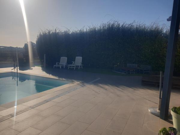 Na zdjęciu widoczny jest obiekt Chambre d'hôte avec accès piscine położony w mieście Gigean.
