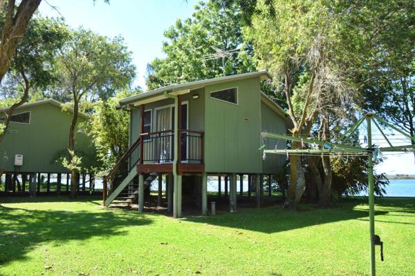 Coast and Country Cabin 5