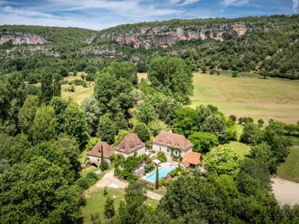 Na zdjęciu widoczny jest obiekt Le Moulin sur Célé - Luxury Villas with Private Pool położony w mieście Brengues.