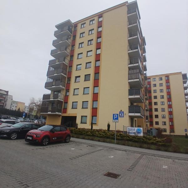Na zdjęciu widoczny jest obiekt Apartament Popiełuszki położony w mieście Kraśnik.