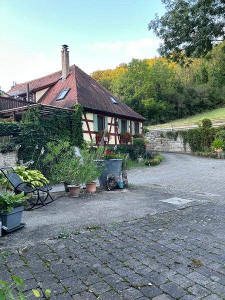 A la foto es mostra l'objecte Untere Walkmühle situat a la ciutat de Steinsfeld.