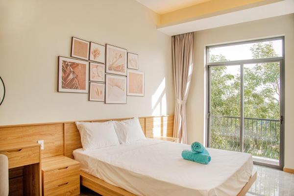 写真にはẤp Phó市にあるThe Vista Châu Đốc Hotelが写っています。