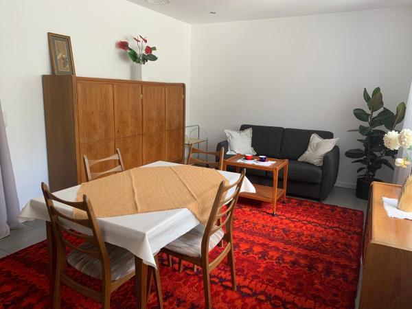 A la foto es mostra l'objecte Vintageroom in moderner Umgebung situat a la ciutat de Ahrensburg.