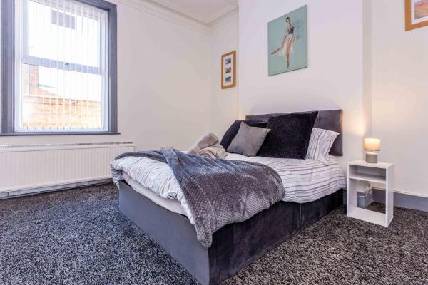 Zdjęcie 2: Host & Stay - Bambro Apartment