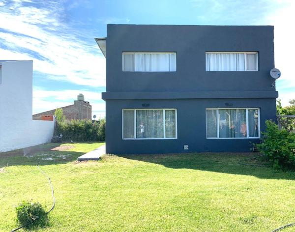 A la foto es mostra l'objecte El Retiro CASA 3 DORMITORIOS situat a la ciutat de Villa El Chocón.