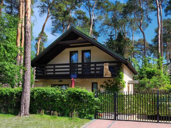 Op de foto is het object Holiday Home in Lukecin near Baltic Beach te zien, gelegen in de stad Łukęcin.