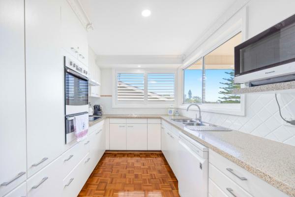 Fotografia 9: Beached at Lighthouse - stunning ocean views and pool