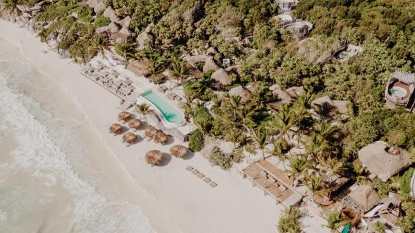 Na zdjęciu widoczny jest obiekt Luxury Condo with Papaya Playa Project Beach Club Membership położony w mieście Tulum.