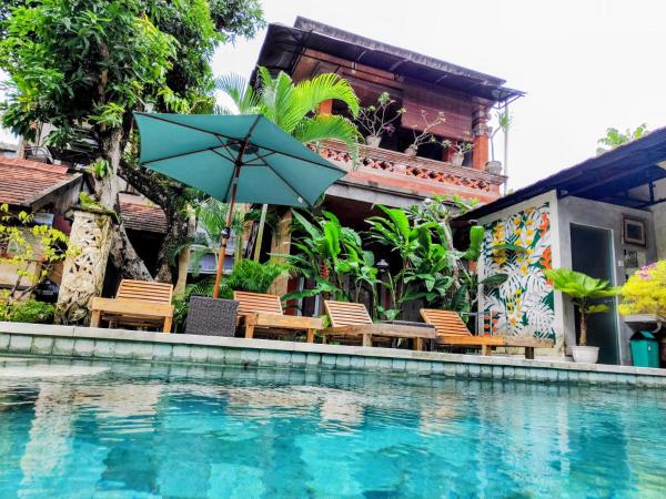A la foto es mostra l'objecte Mandia Bungalows situat a la ciutat de Ubud.