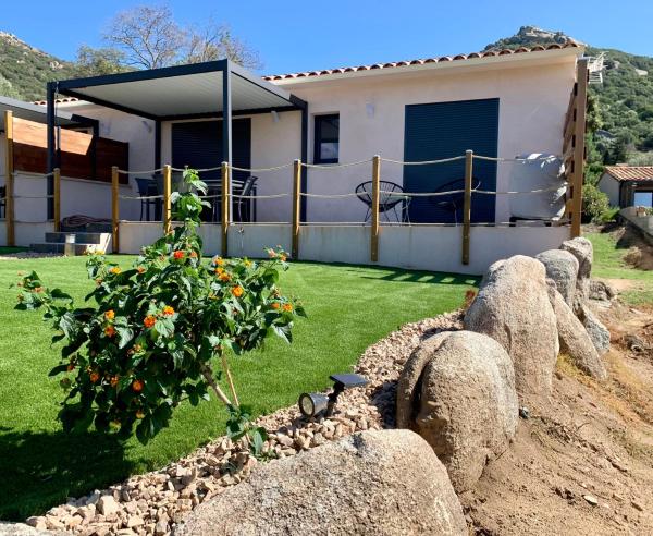 A la foto es mostra l'objecte Villa des Chênes situat a la ciutat de Cuo.