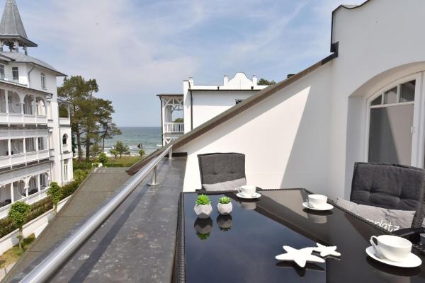 Nella foto è visibile l'oggetto Ferienwohnung Strandnest in der Villa Gudrun Binz situato nella città di Binz.