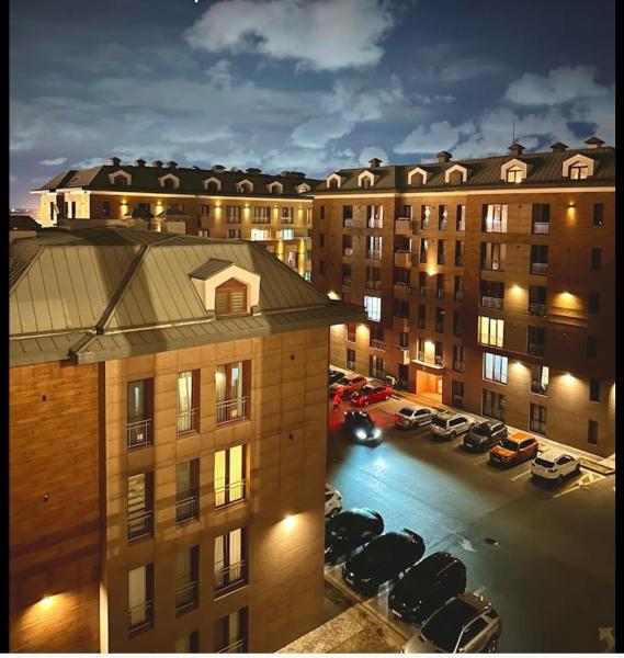 På billedet ses objektet Best appartment near airport!!! beliggende i byen Bina.