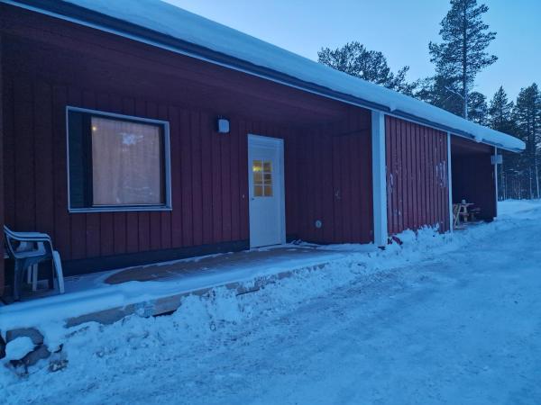 写真にはSevettijärvi市にあるHuoneisto Sevettijärvelläが写っています。