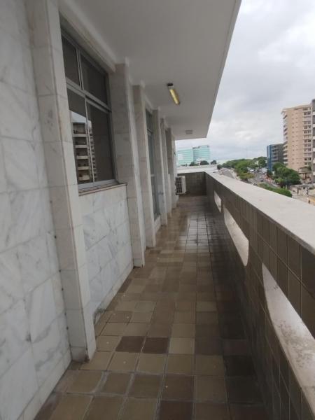 A la foto es mostra l'objecte Slaass flat situat a la ciutat de Manaus.