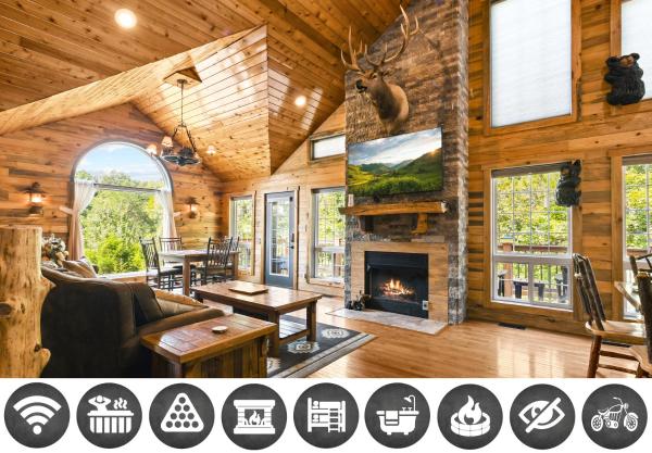 A la foto es mostra l'objecte Rustic Hideaway cabin situat a la ciutat de Sevierville.
