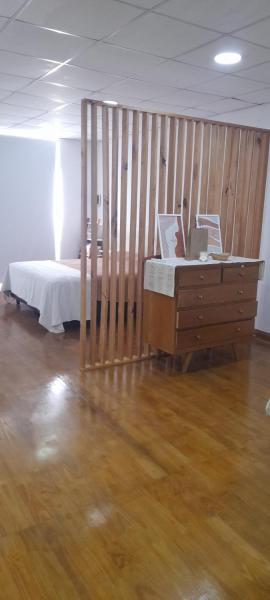 写真にはオベラ市にあるDepartamento Centrico Poráが写っています。
