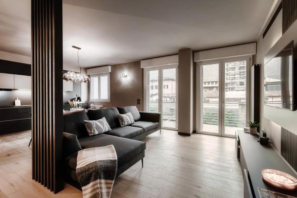 The photo shows the Scarlett - by MyHomeInComo located in the city of Como.
