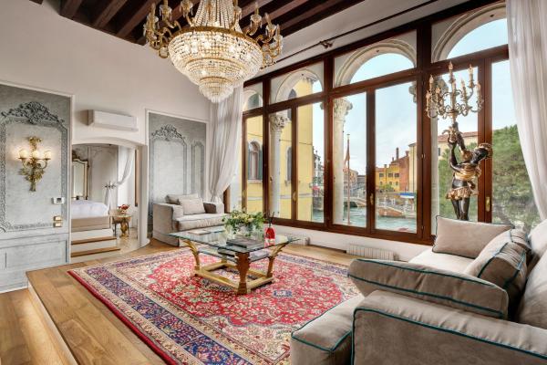 Swan DolceVita Prestige Stay - Canal View & Exclusive Experience, Venise