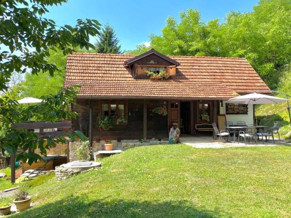 A la foto es mostra l'objecte Oazena , Authentic house in peaceful village situat a la ciutat de Lovrečan.