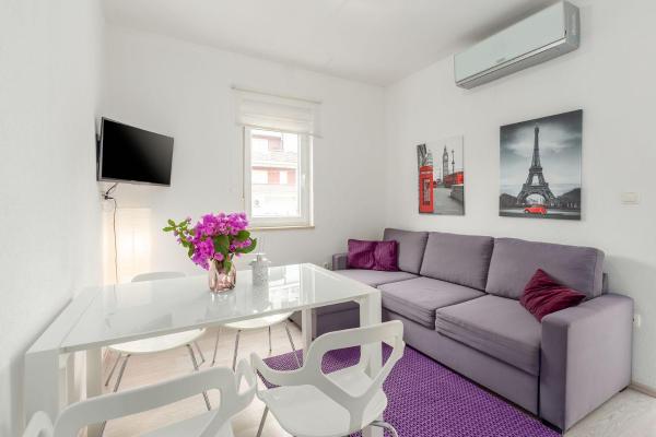 A la foto es mostra l'objecte Modernes Apartment nur 300 Meter zum Strand mit Terrasse, Privatparkplatz, WiFi situat a la ciutat de Poreč.