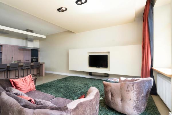 Foto 3: Spacious, Very cosy, Stylish and Perfectly located
