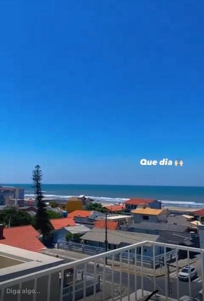 A la foto es mostra l'objecte Apto vista para o mar Bal Arroio do Silva disponível somente a partir do dia 03 de janeiro situat a la ciutat de Arroio do Silva.