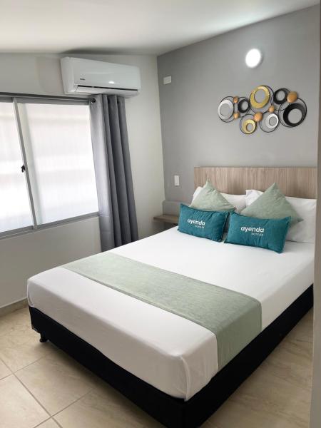 Hotel 12 Nights - Medellín, Colombia