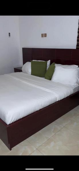 The photo shows the Pathmark Homes Abuja located in the city of Sabo Kukwaba.