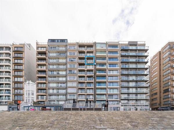 Фотография 1: Flat in Knokke with Pier and Sea Views