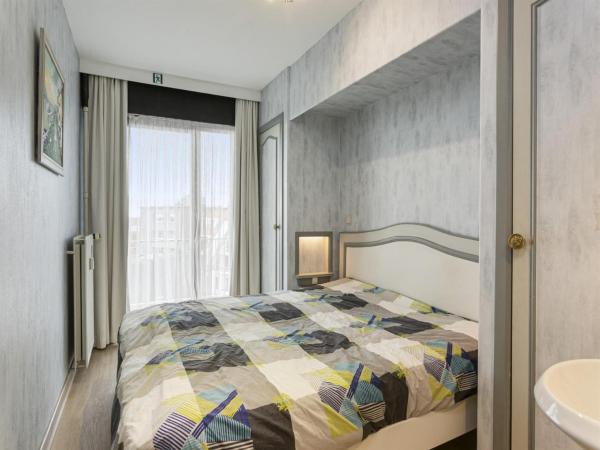 Фотография 5: Flat in Blankenberge with Ocean Views
