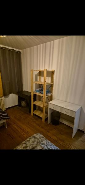 A la foto es mostra l'objecte Chambre à louer situat a la ciutat de Fécamp.