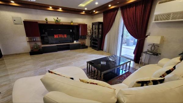 Vintage Luxury Apartment with Private Garden - New Cairo, Le Caire