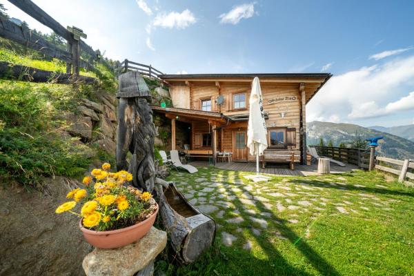 Na zdjęciu widoczny jest obiekt Ferienhütte Schober Alm położony w mieście Ranach.