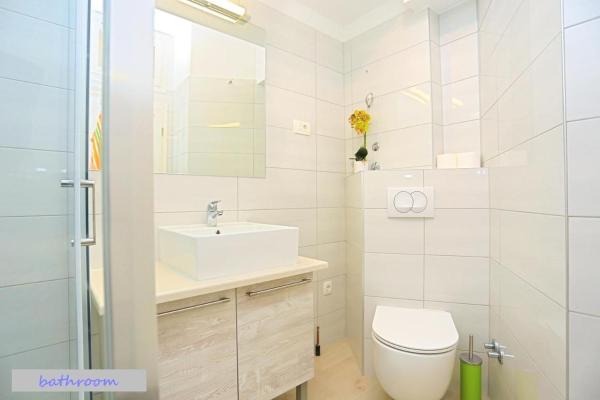 Foto 9: Apartment with a sea View No 10, first row by the sea, Beach house Ana